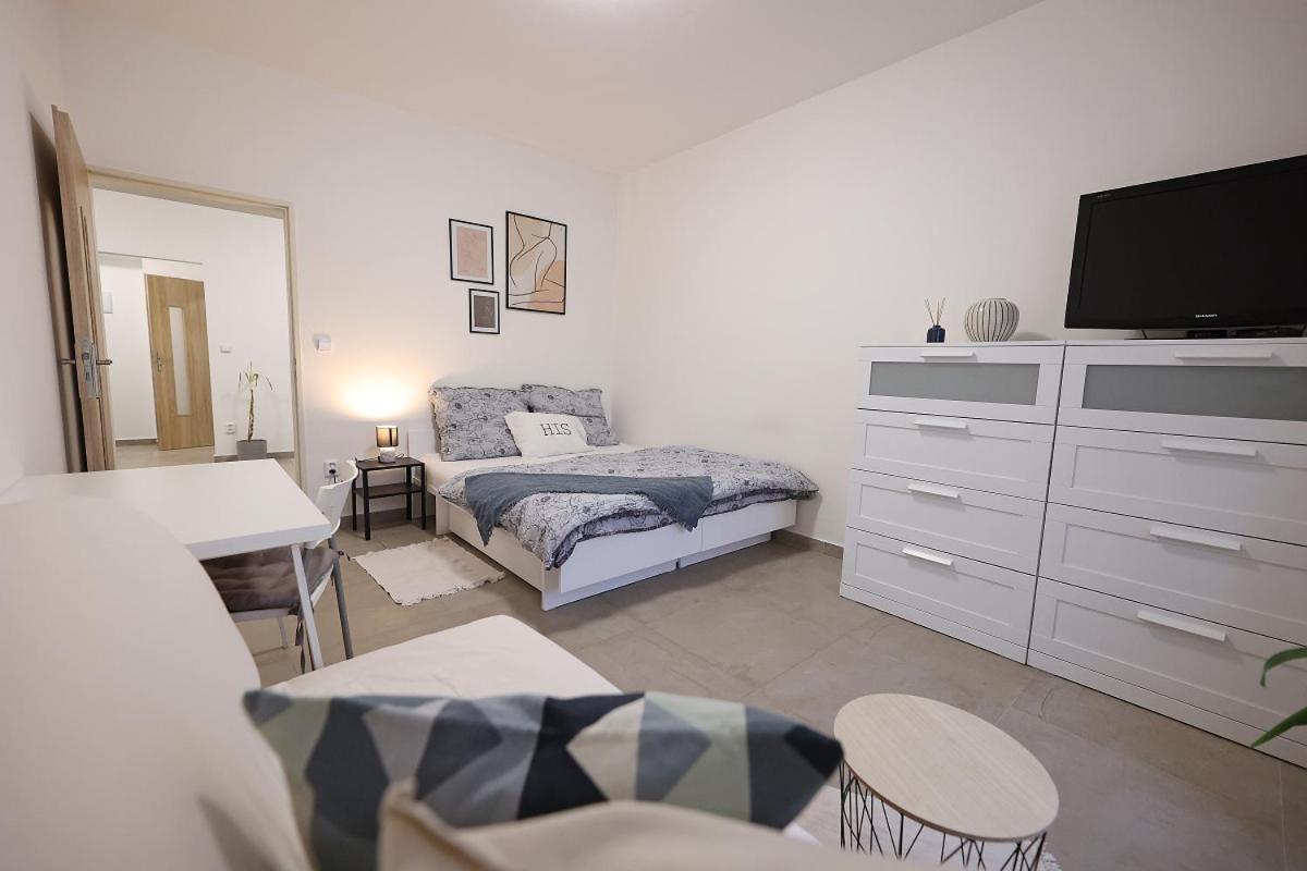 Fara No71 Apart 3 Libice nad Cidlinou Exteriér fotografie